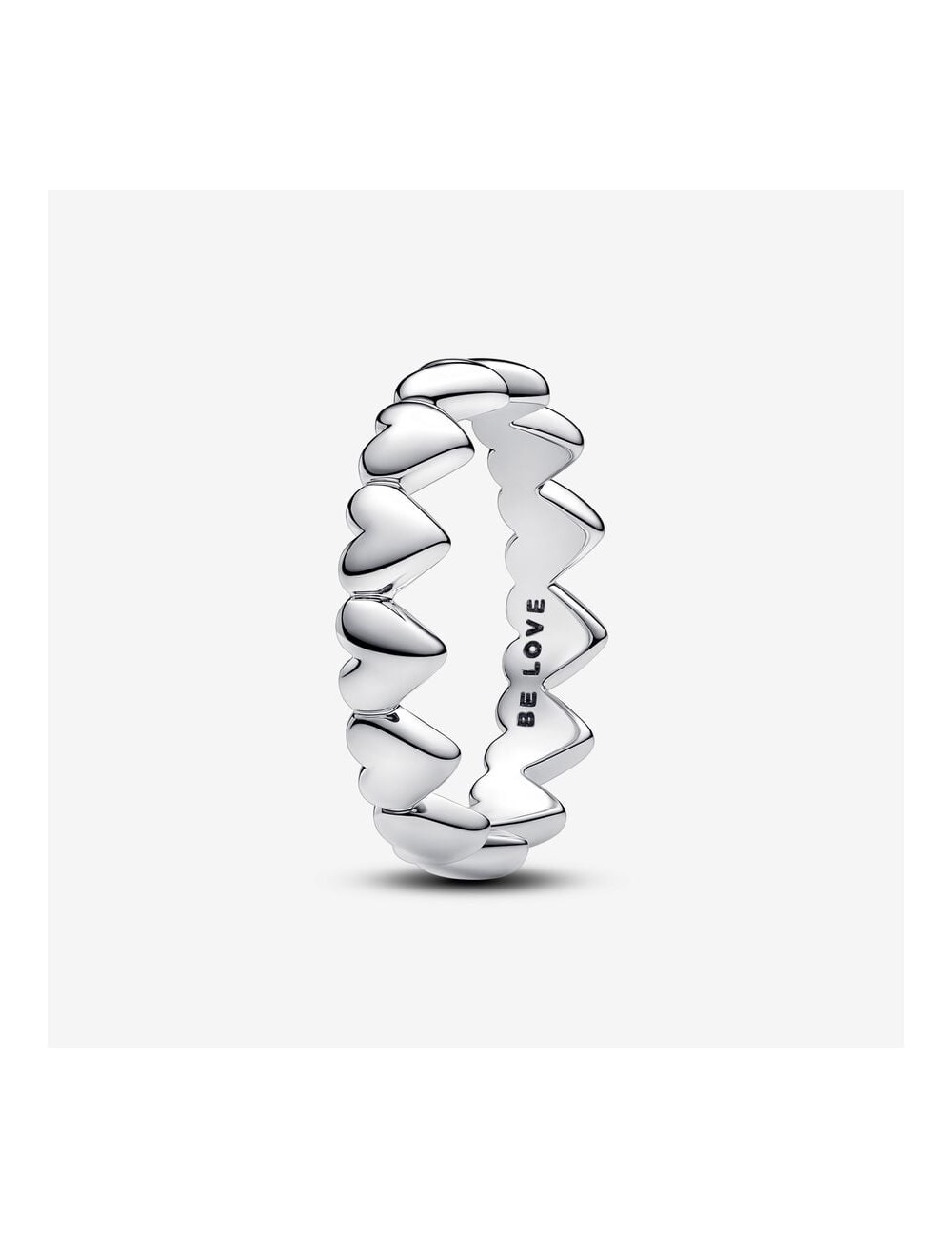 Anillo Fila de Corazones