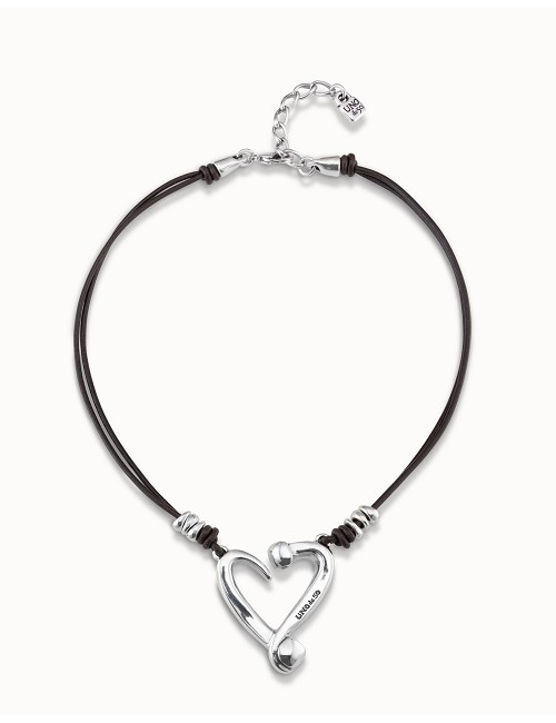 Collar Corto de Aleación de Metales Bañados En Plata de Ley, 2 Tiras de Cuero y Corazón Mediano